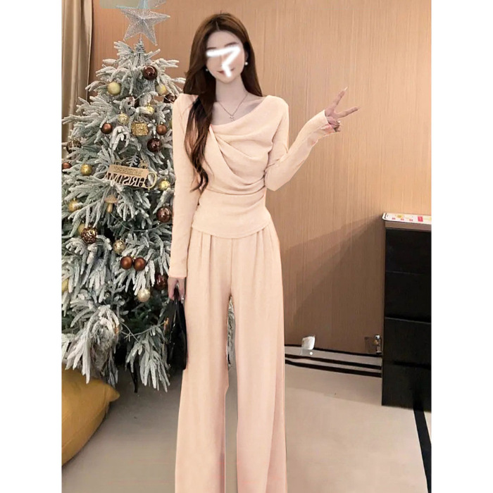 Elegant Two-Piece Suit for Women - Slimming & Stylish