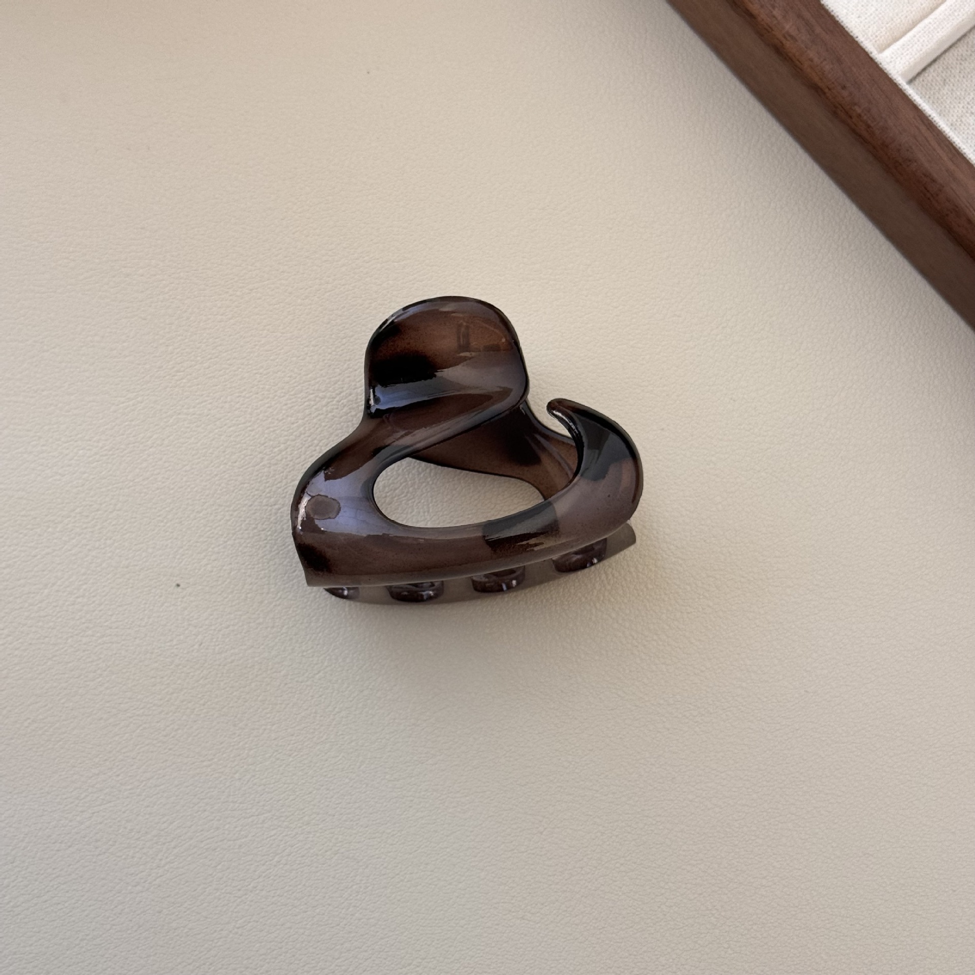 Gray tortoise shell - hollow grip