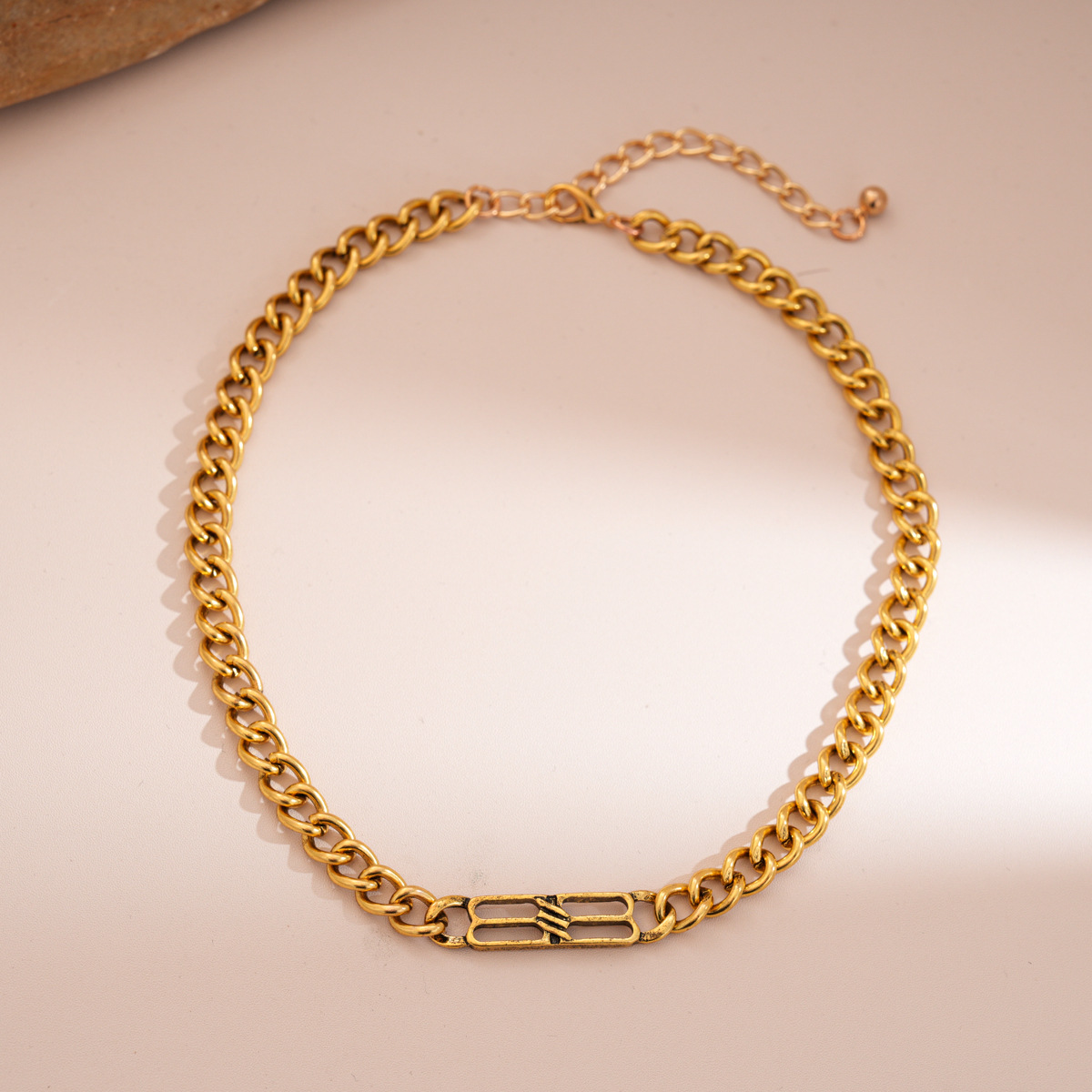 Adjustable Metal Chain Necklace - Versatile Luxury Accessory