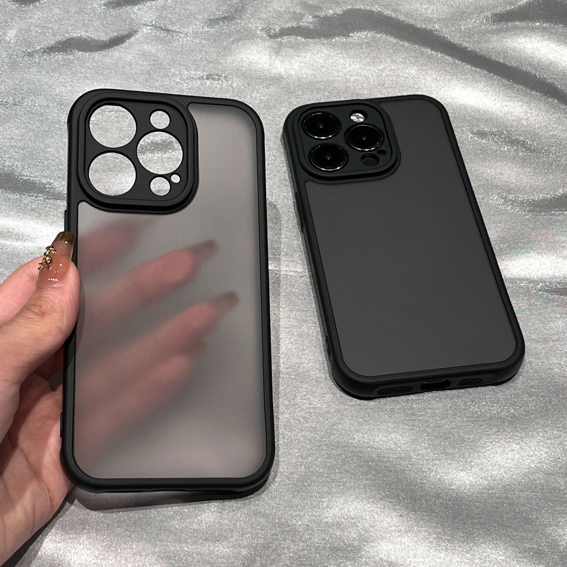 Frosted Black iPhone Case - Anti-Fall & Heat Dissipation